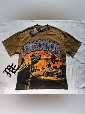 MIXED EMOTION Graphic Tee - Brown Orange Skull Design